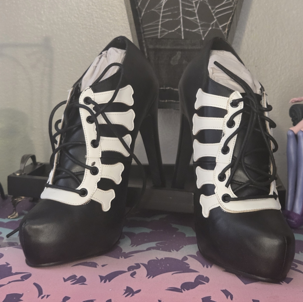 IRON FIST Wishbone Platform